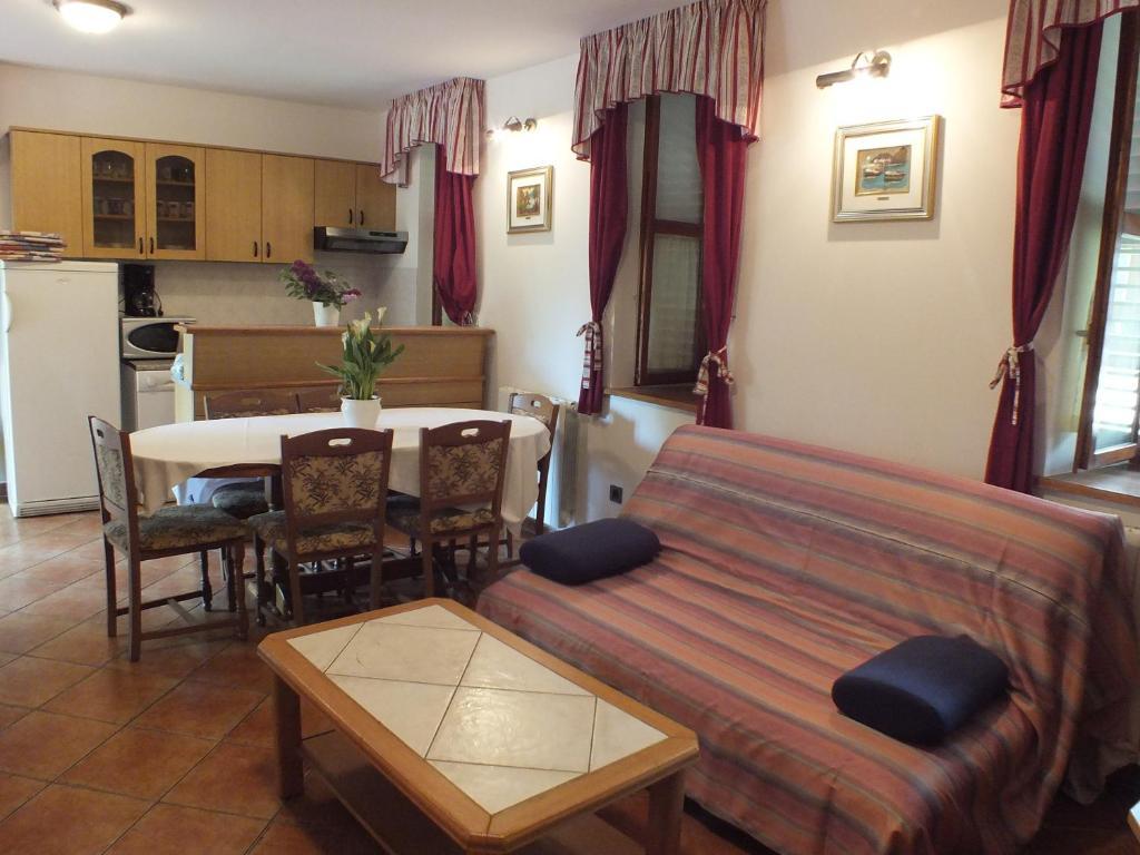 Plavo Apartment